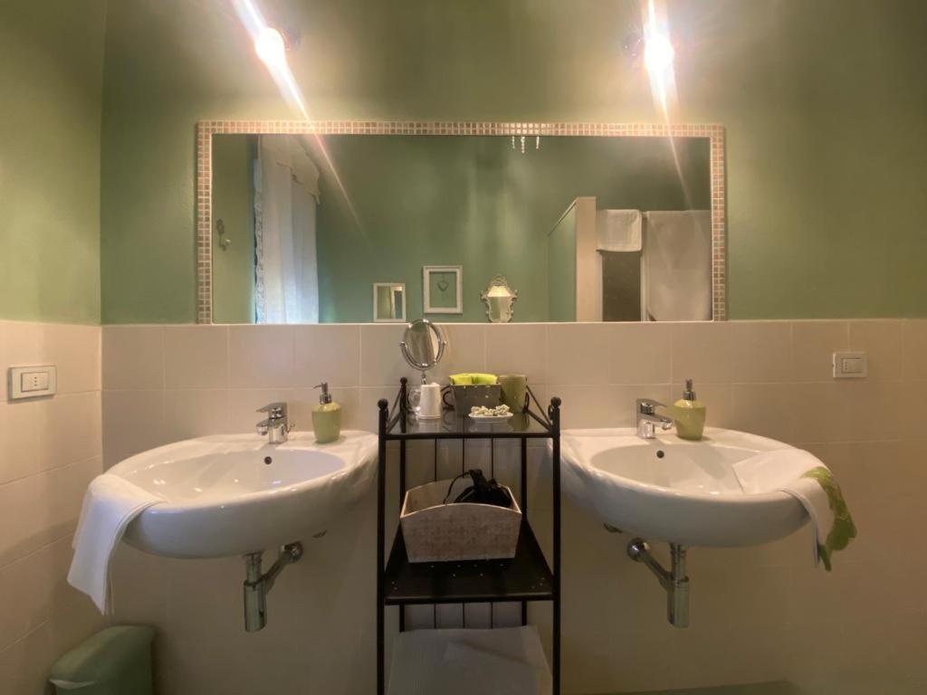 Bed & Breakfast Cascina Beatrice Rodello Ngoại thất bức ảnh